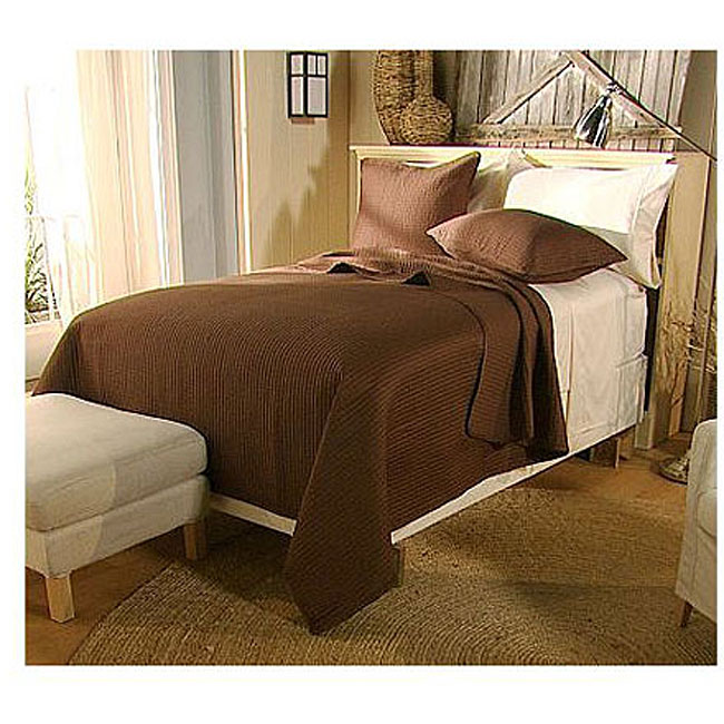 Northern Nights Chocolate Cotton Quilted Bedspread Set Free Northern Nights Chocolate Cotton Quilted Bedspread Set