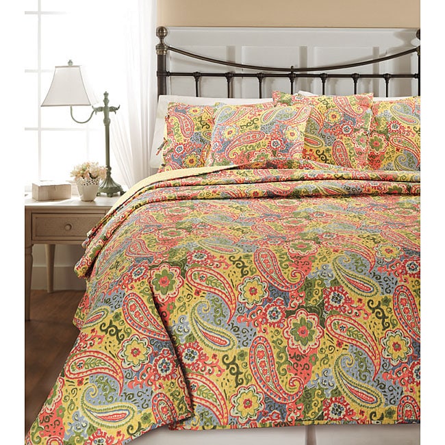 Colonial Paisley 3 piece Quilt Set  