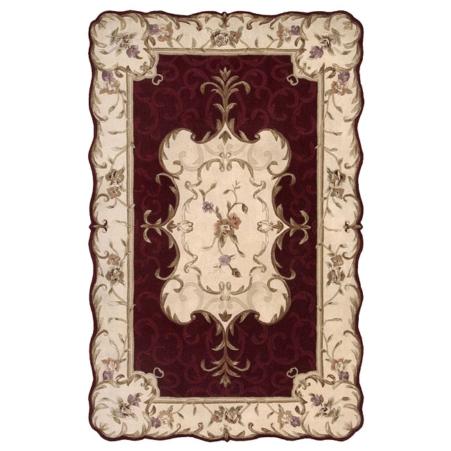 Hand tufted  Scalloped Burgundy Rug (49 x 76)  