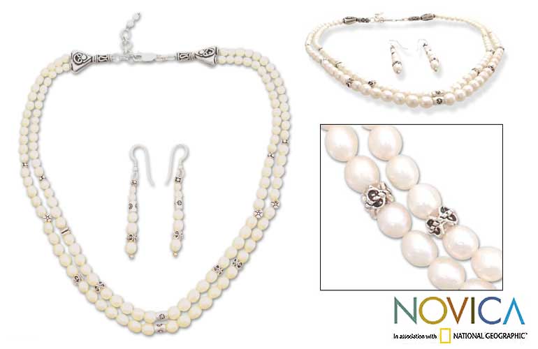   Silver Perfect Peace Pearl Jewelry Set (India)  