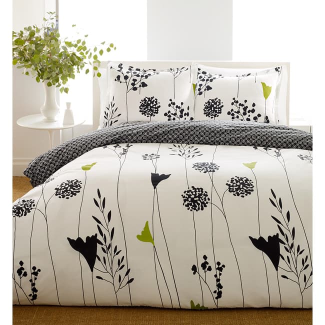 Perry Ellis Asian Lilly 7-piece Bed in a Bag with Sheet Set