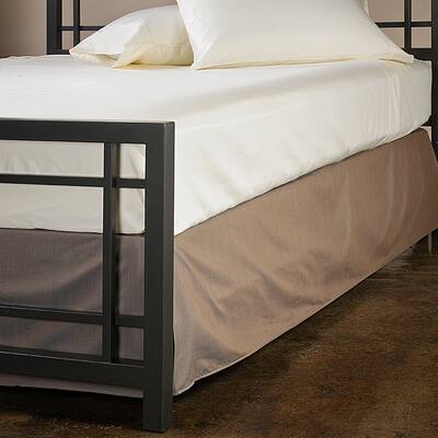 Venosa Queen-size Bedskirt