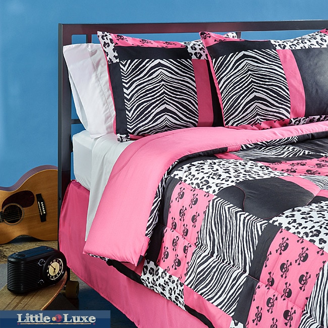 Reversible Micro plush Skull Comforter Set  