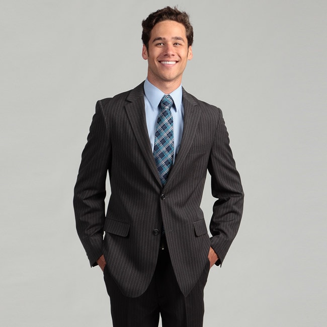 Tips on Buying a Mens Slim fit Suit  