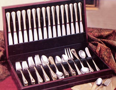 Wallace Silverware//Flatware Chest