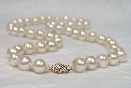 14k Cultured Freshwater Pearl Strand (6.5 7mm)  