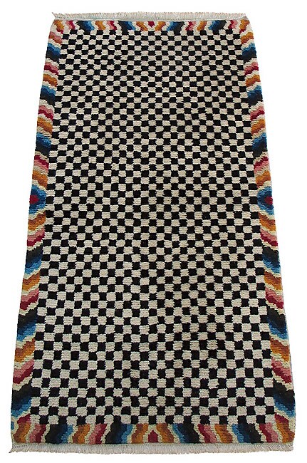 Hand knotted Checkered Black/White Rug (26 x 5)  