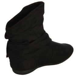 Brie' Black Bow Ankle Boots - Overstock 
