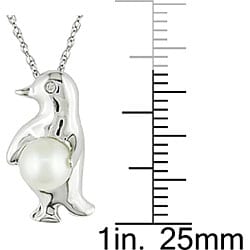 10k Gold Pearl and Diamond Penguin Necklace (6 6.5 mm)  