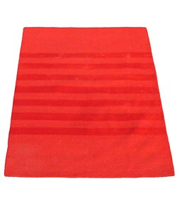 Indian Hand-tufted Red Rug (5' x 7') - Bed Bath & Beyond - 3063120