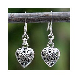   Silver Filigree Heart Heart Earrings (Thailand)  