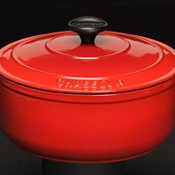 Chasseur - Round Casserole - Red