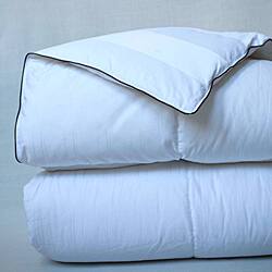 Shop Luxury Hotel 700 Fill Power Oversized Queen Size Down