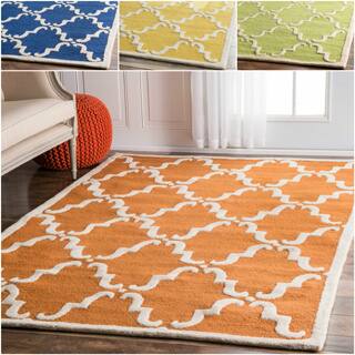 slide 1 of 1, nuLOOM Handmade Luna Marrakesh Trellis Wool Rug (7'6 x 9'6)