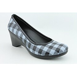 crocs black dress shoes