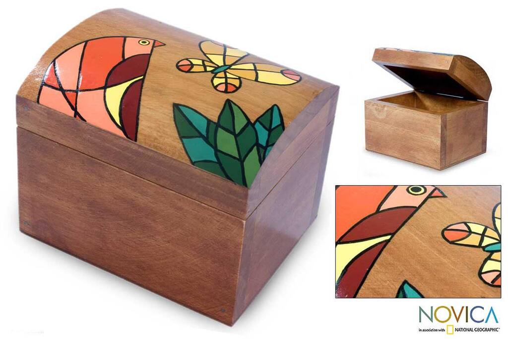 Handcrafted Pinewood 'Tropical Friends' Chest Box (El Salvador)