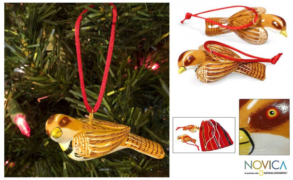 Set of 2 Handcrafted Ceramic 'Jacarini Finch' Ornaments (Guatemala)