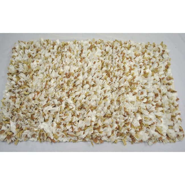 Sherry Kline 'Angelina' Off-white Paper Feather 20 x 32 Bath Rug