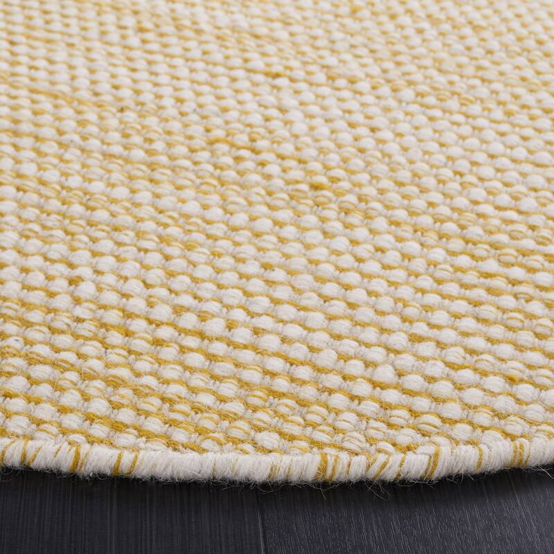 SAFAVIEH Handmade Natura Ludmila Farmhouse Wool Rug