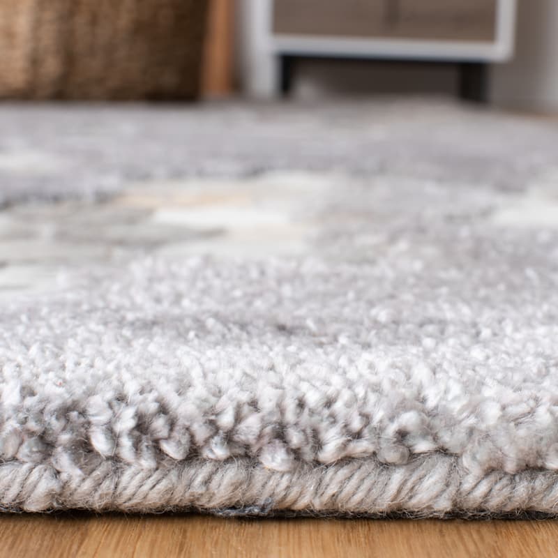 SAFAVIEH Handmade Manhattan Shakti Modern Abstract Silk Rug