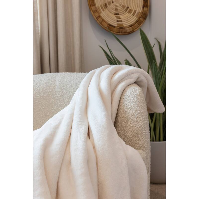 Jennifer Adams Cloud Ultra-Plush Throw - Ivory