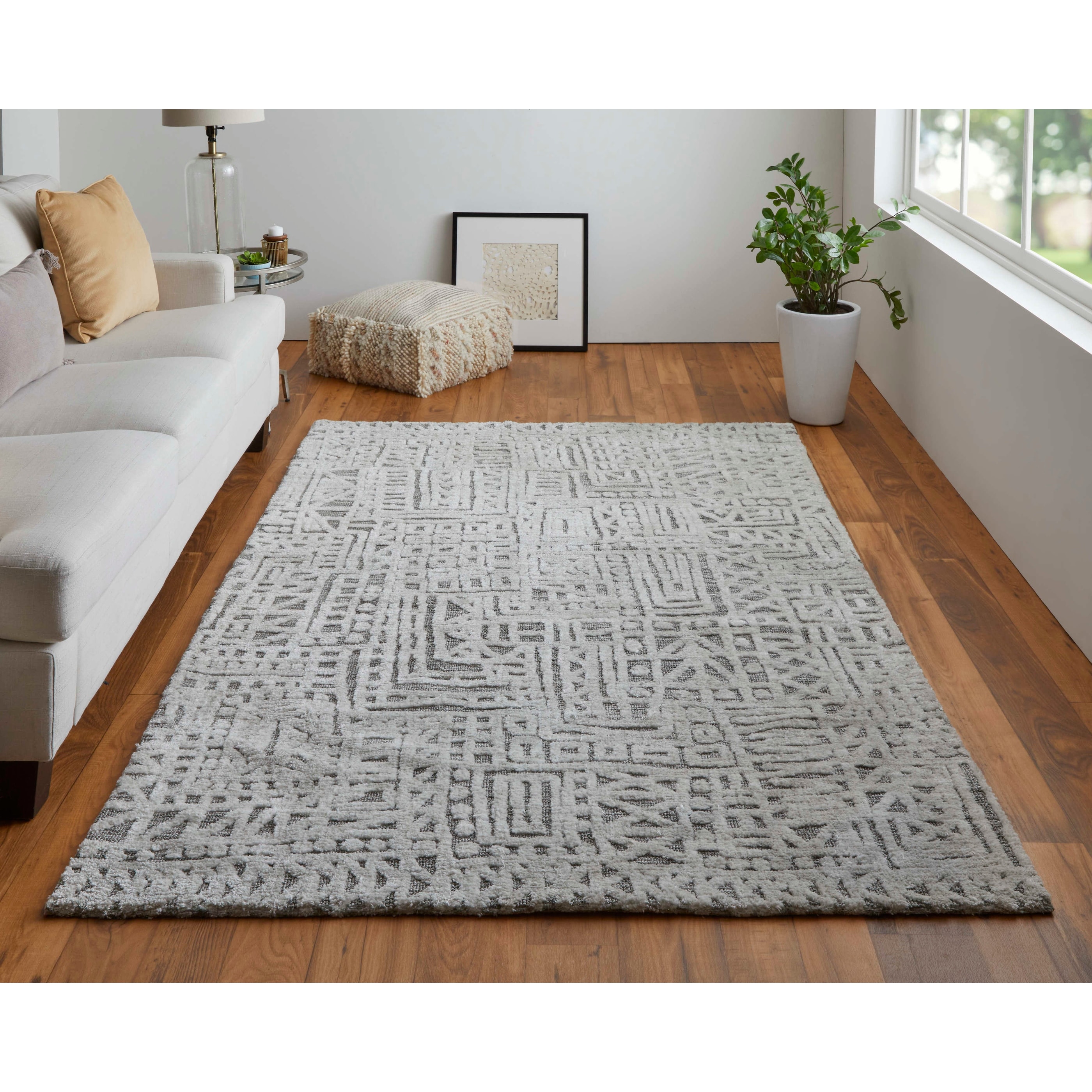 Grand Bazaar Oliena Machine Made Chevron Modern Area Rug