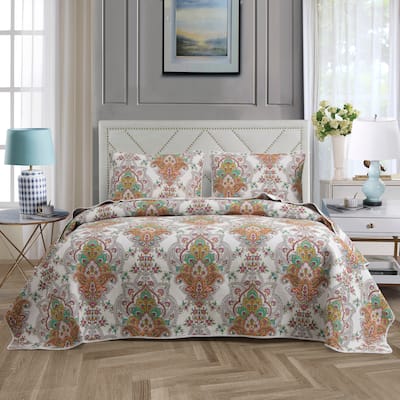 S&S Damask Medallion 3 Piece 100% Cotton Quilt Set