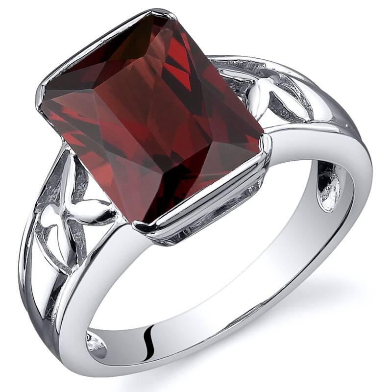 Sterling Silver 4 ct Garnet Solitaire Ring