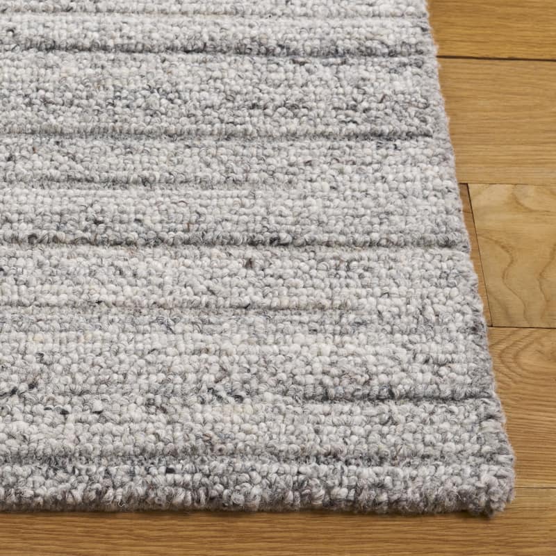 SAFAVIEH Handmade Natura Folkeline Transitional Wool Rug