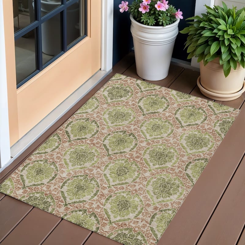 HomeRoots Medallion Transitional Rectangle Outdoor Rug - 3' x 5'