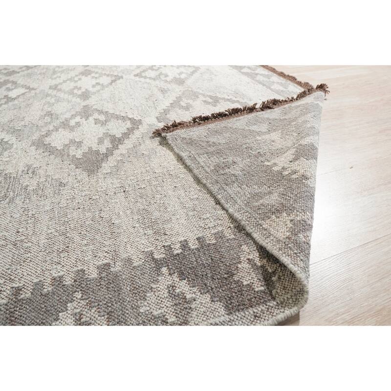 Hand-Knotted Wool Modern Flat Weave Rug, 8' x 10', Natural Grey Area Rug, Luxurious Soft Texture for Home Interiors - L