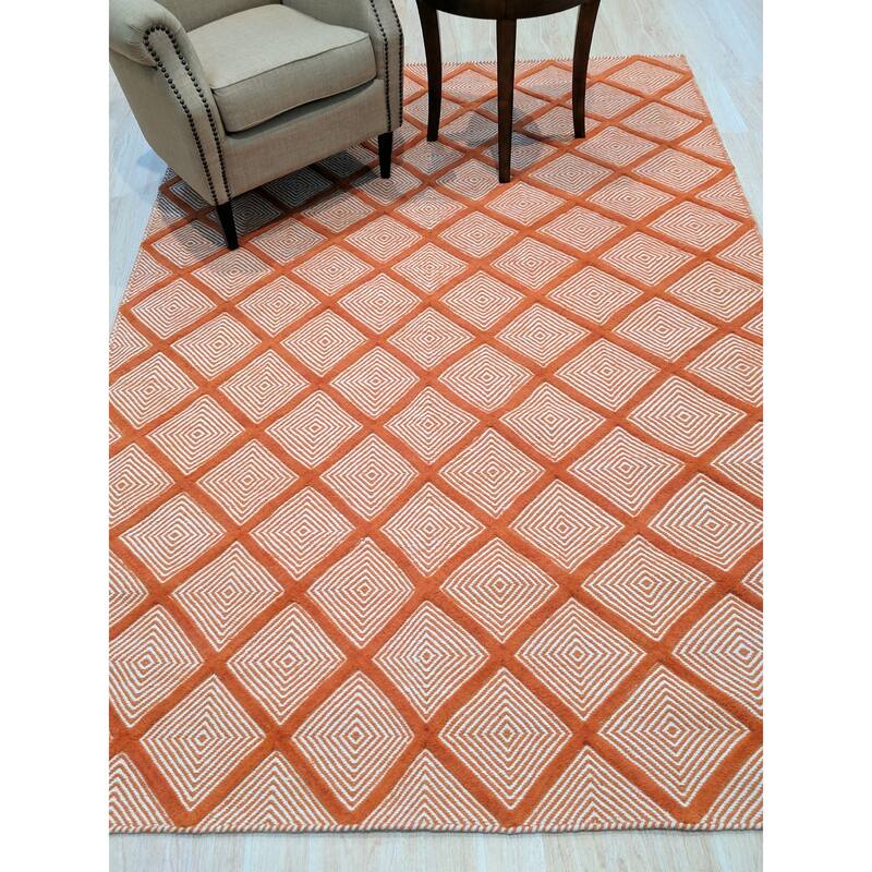 Orange Transitional Trellis Xavier Area Rug - Elegant and Timeless Design