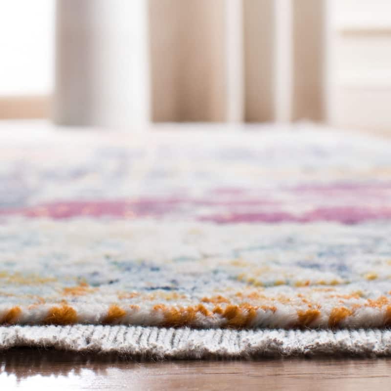 SAFAVIEH Aria Seline Vintage Oriental Rug