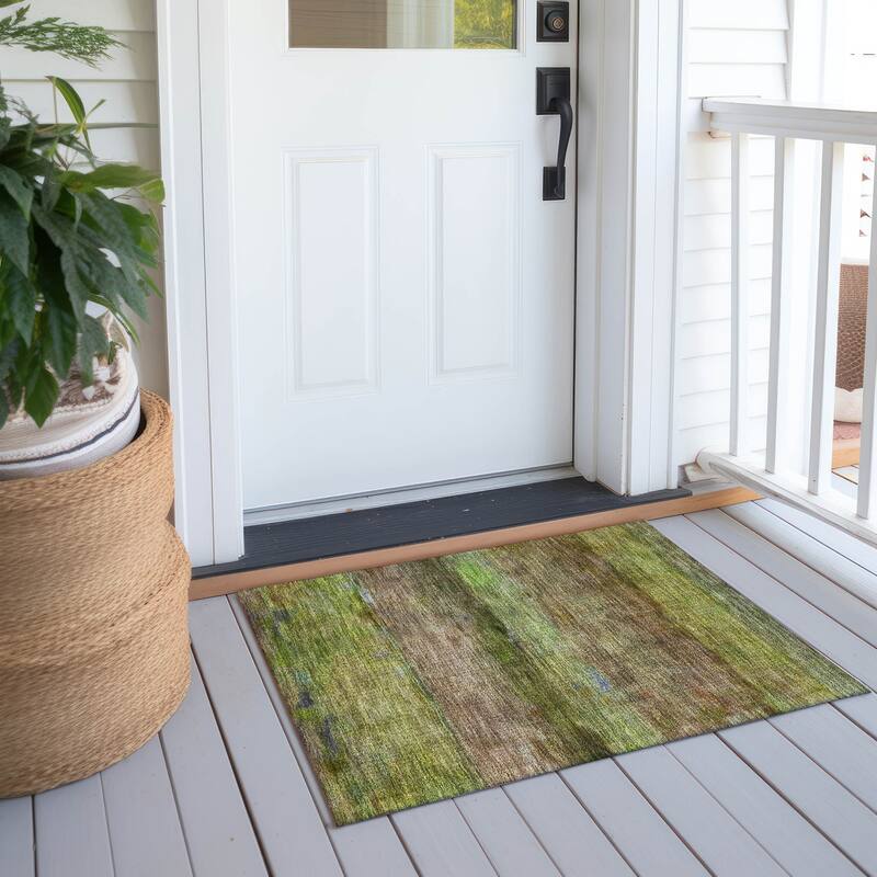 Machine Washable Indoor/ Outdoor Contemporary Ombre Chantille Rug - Olive - 1'8" x 2'6"