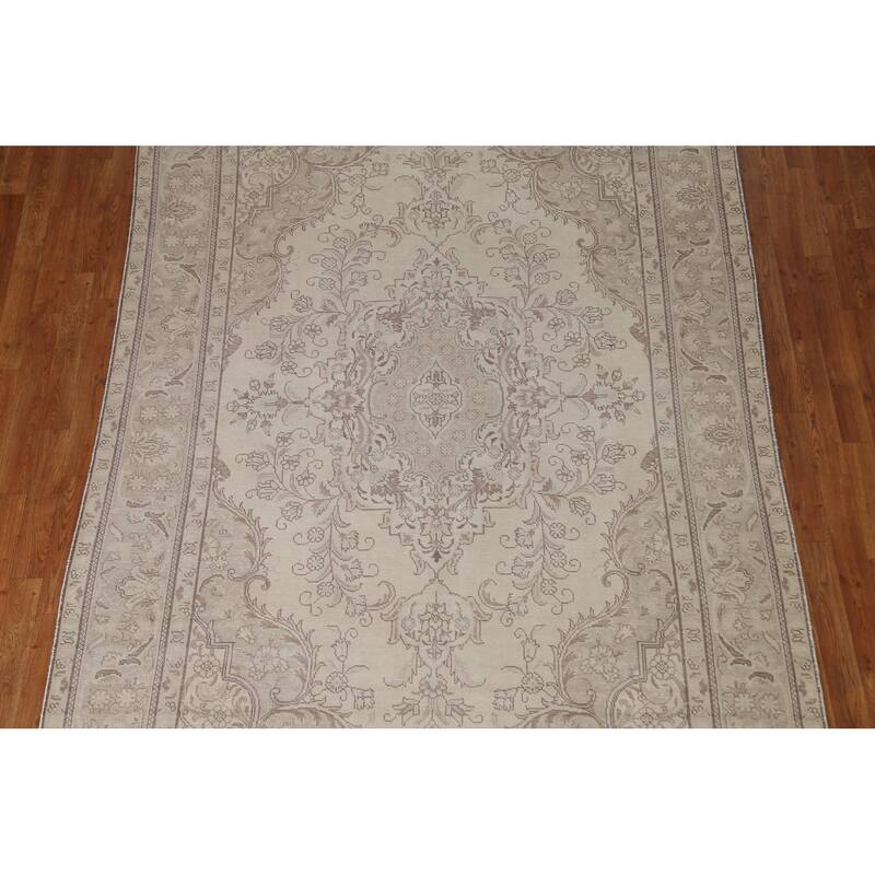 Hand Knotted Oriental 100% Wool Carpet Traditional Medallion Beige & Ivories Tabriz Area Rug - 9' 4'' X 6' 3''