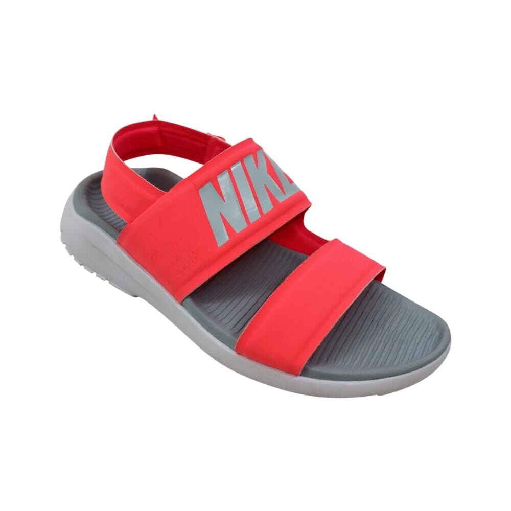 red nike tanjun sandals