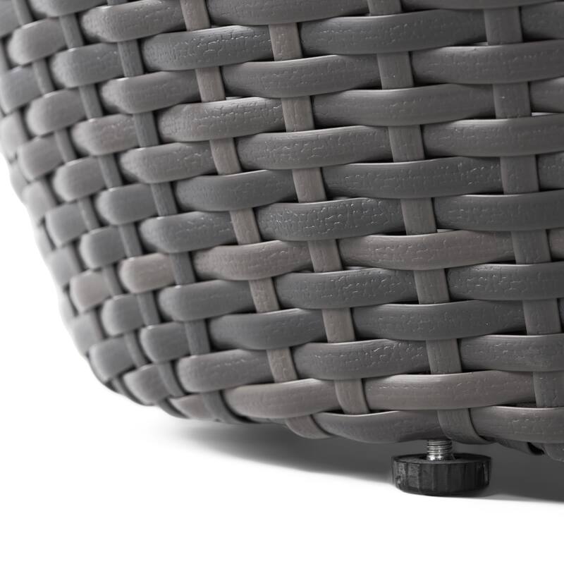 Canary Outdoor 14-inch Wicker Side Table by Christopher Knight Home