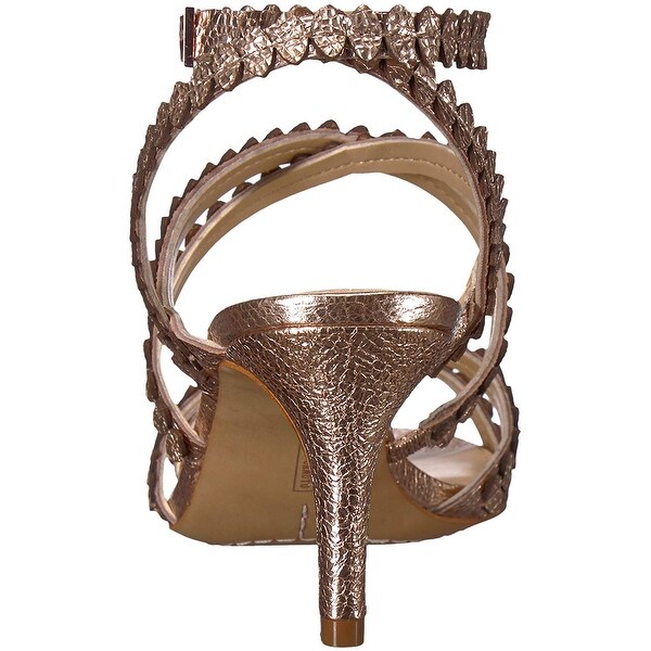 vince camuto yuria