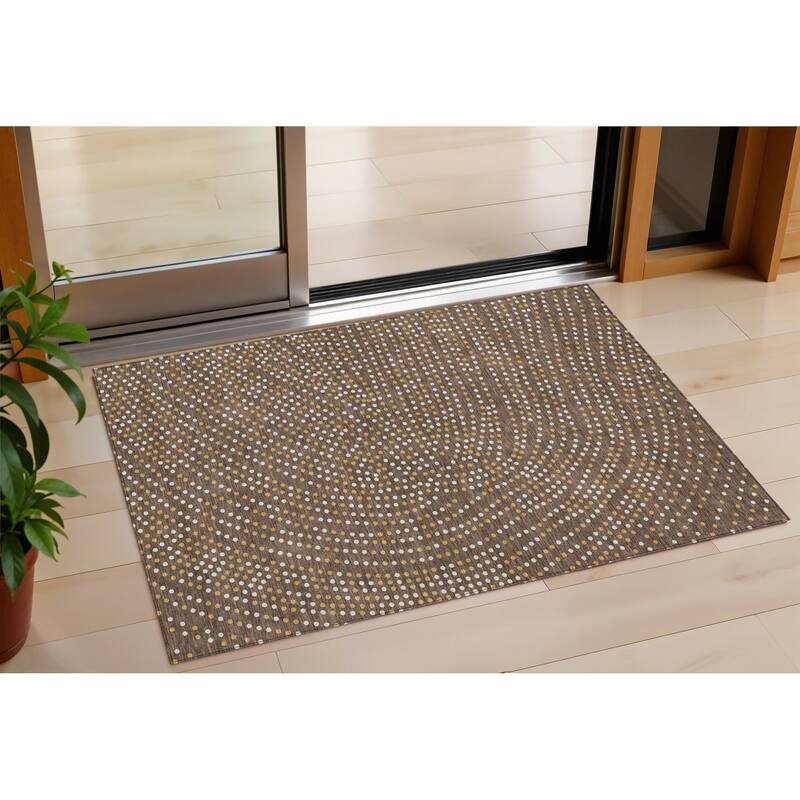 HomeRoots Polka Dot Transitional Rectangle Outdoor Rug - 3' x 5'