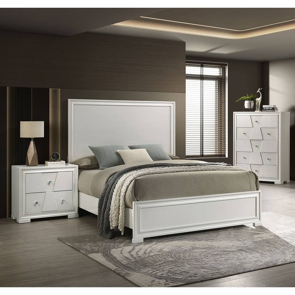 Contemporary 3 Piece White Finish Bedroom Furniture Set
