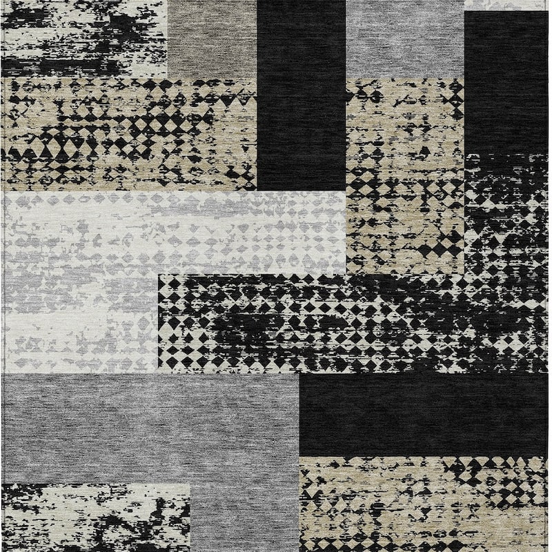 HomeRoots Geometric Transitional Rectangle Outdoor Rug