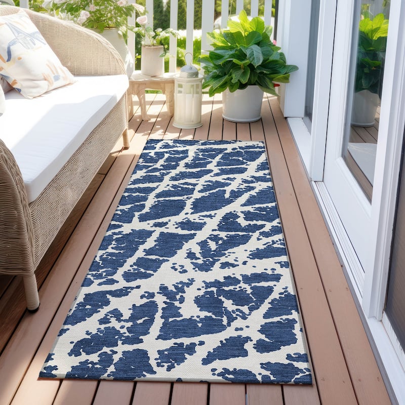 Machine Washable Indoor/ Outdoor Transitional Navy Crackle Chantille Rug - Navy - 2'3" x 7'6"