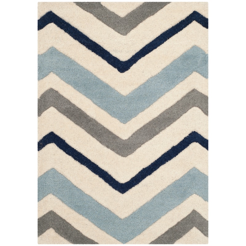 SAFAVIEH Handmade Chatham Andrada Modern Wool Rug - 2'3" x 5' - Ivory/Dark Grey