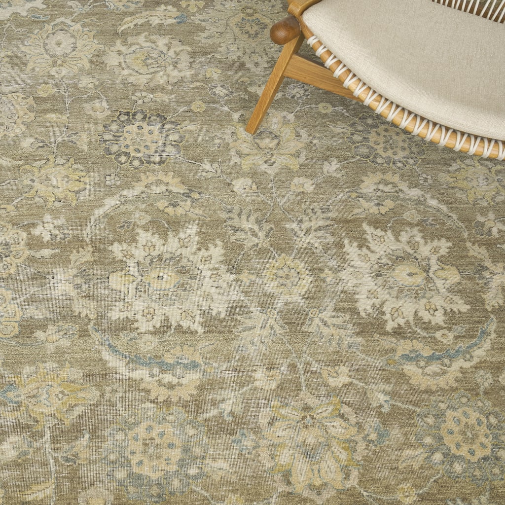 EXQUISITE RUGS Heirloom Hand-knotted New Zealand Wool Beige/Camel Area Rug.