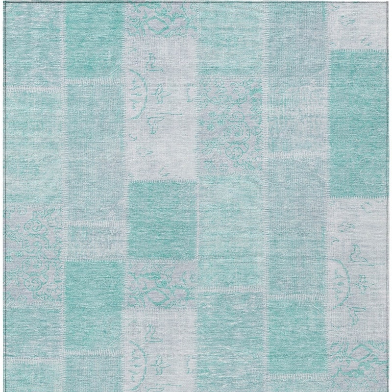 HomeRoots Patchwork Traditional Rectangle Outdoor Rug