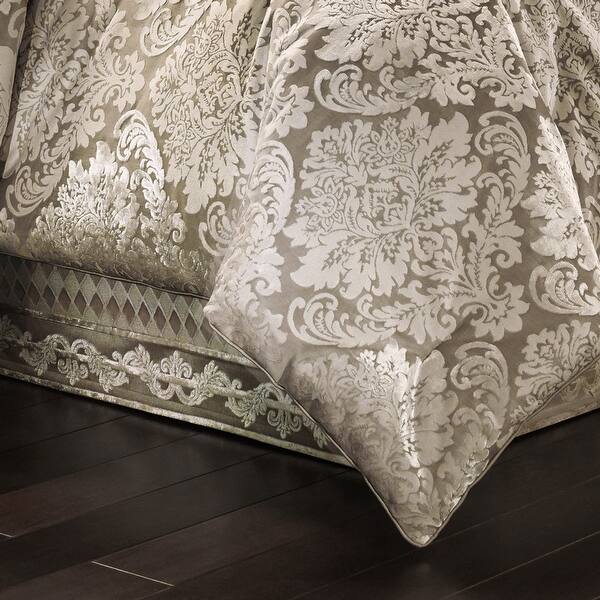 J. Queen New York Bel Air Sand Comforter Set
