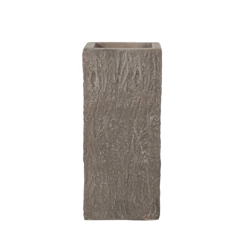 Flower pot，PLANTER，This garden urn planter allows for variation in height in your garden area