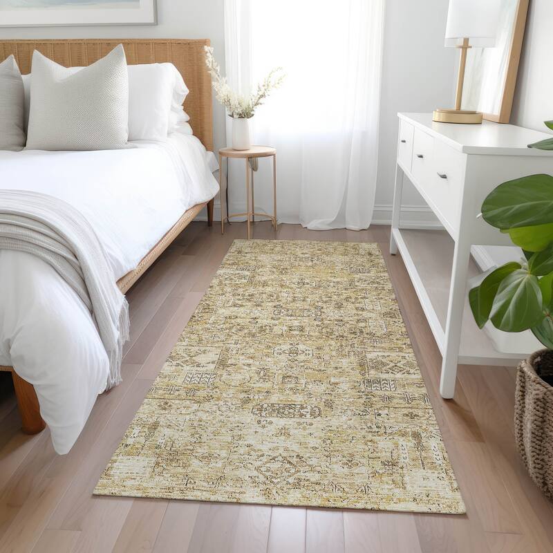 Machine Washable Indoor/ Outdoor Chantille Traditional Vintage Rug - Wheat - 2'3" x 7'6"