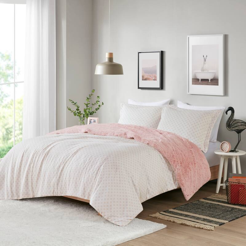 Intelligent Design Effie Shaggy Fur Reversible Comforter Set