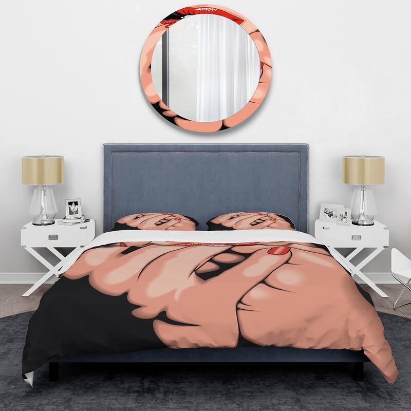 Designart 'Portrai Of A Young Modern Woman' Modern Duvet Cover Set
